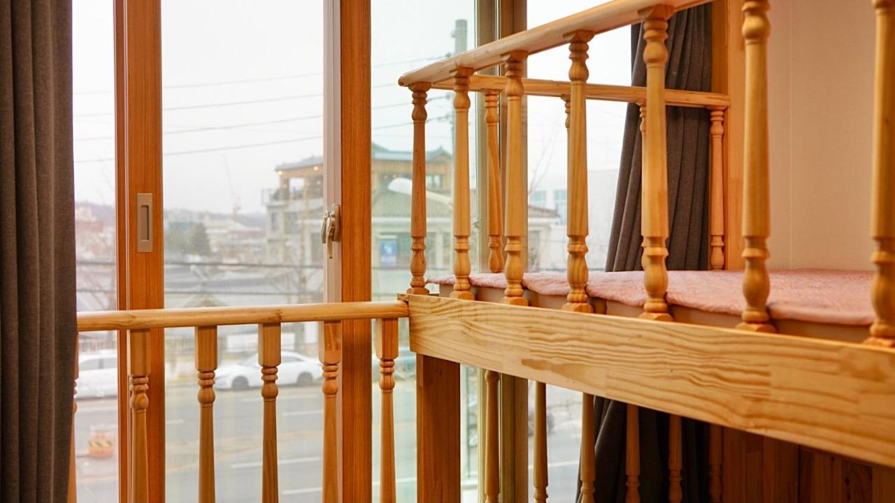 بيت شباب The Jeongga جيونجو المظهر الخارجي الصورة
